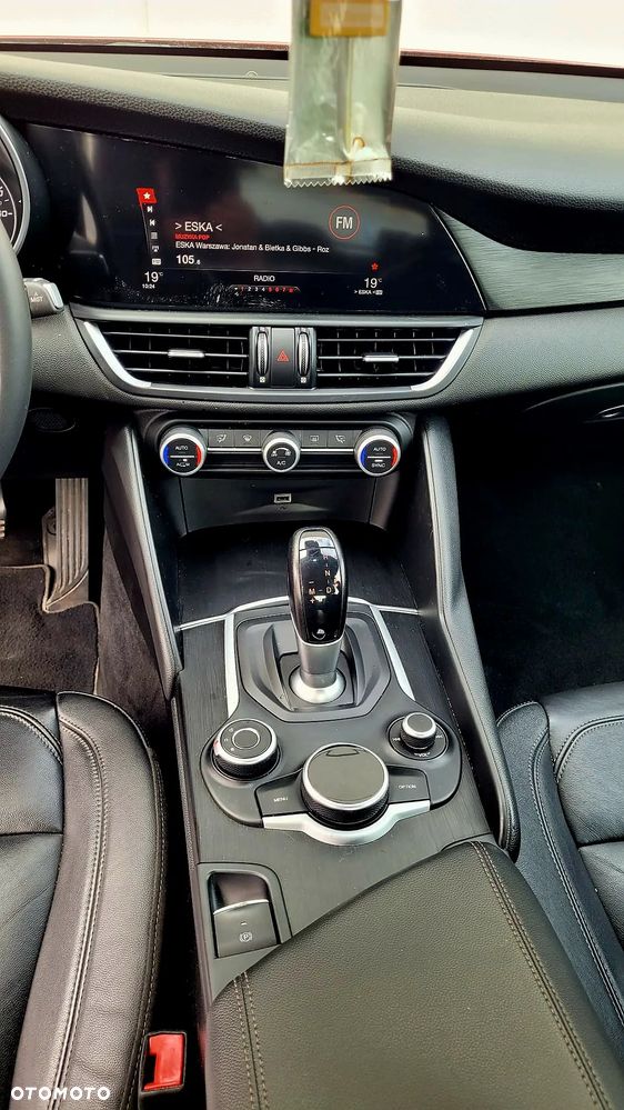 Alfa Romeo Giulia - 16