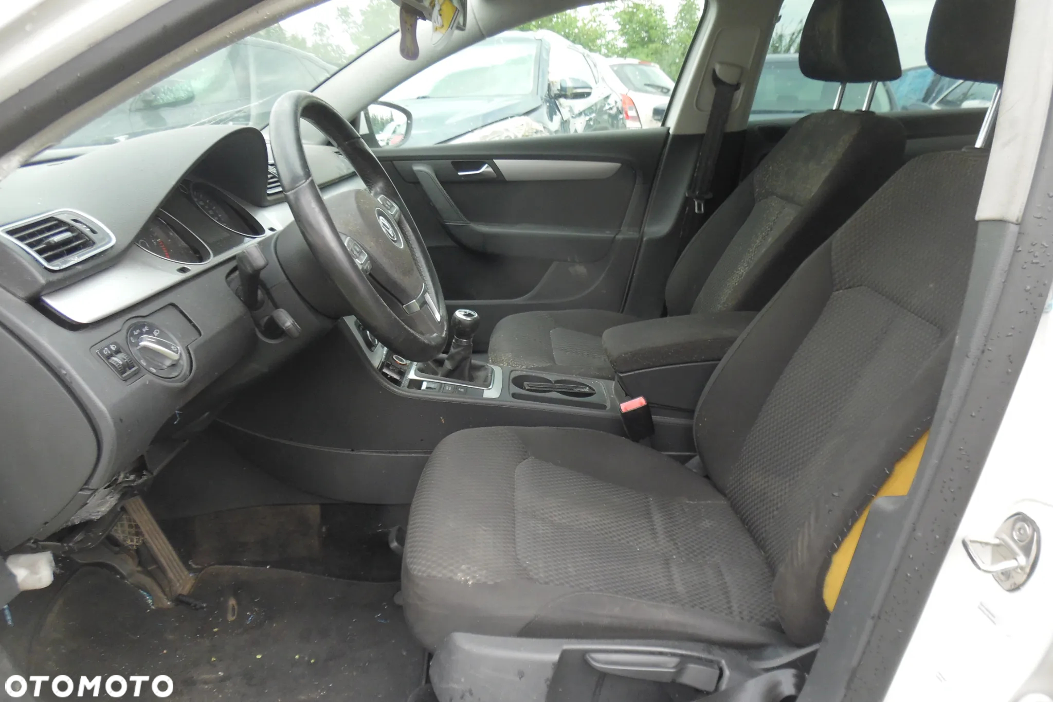 Volkswagen Passat 1.6 TDI Comfortline - 7
