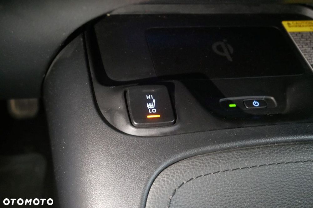 Toyota Corolla 1.8 Hybrid Executive - 22