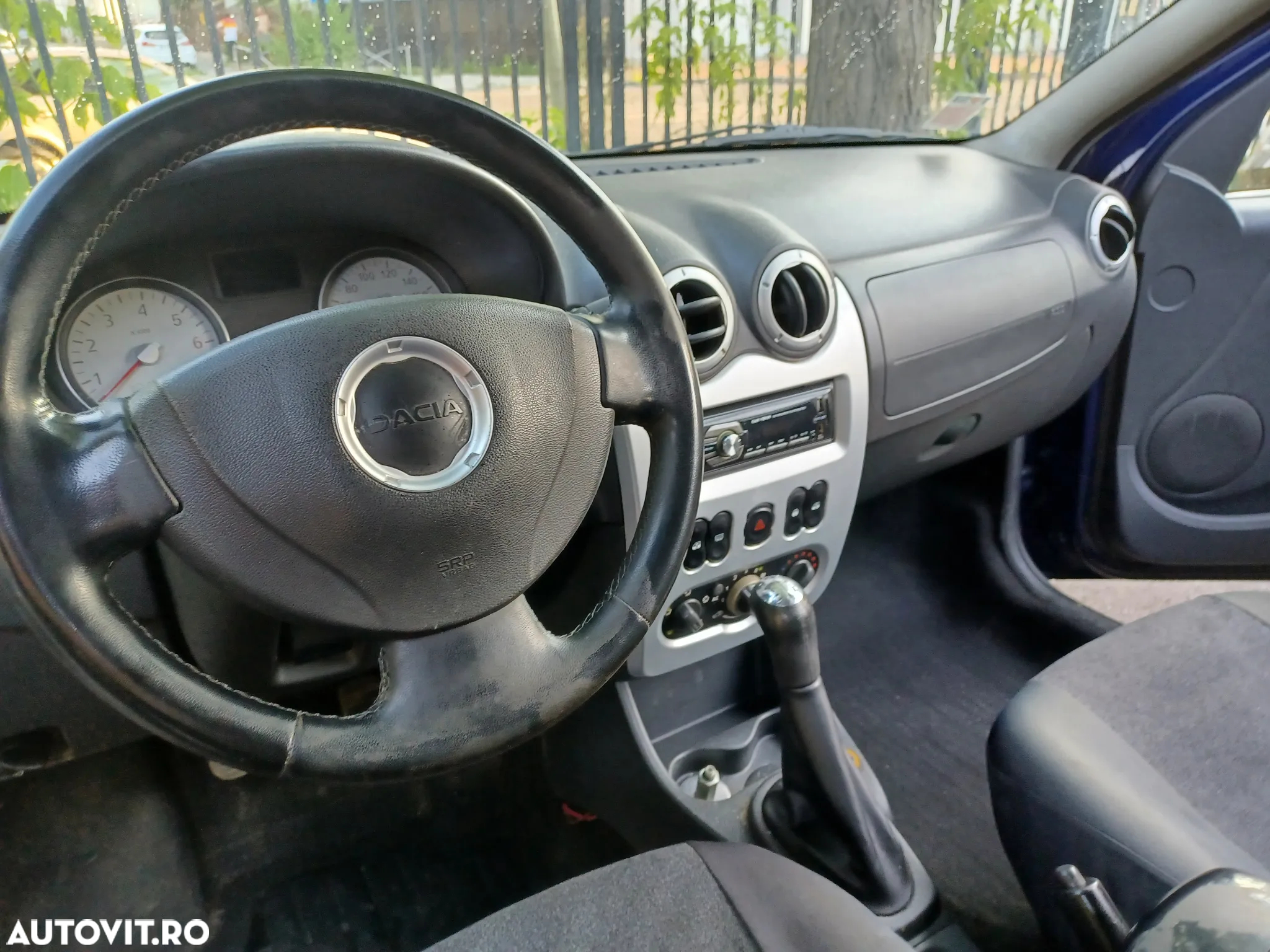 Dacia Logan 1.2 16V Laureate - 4