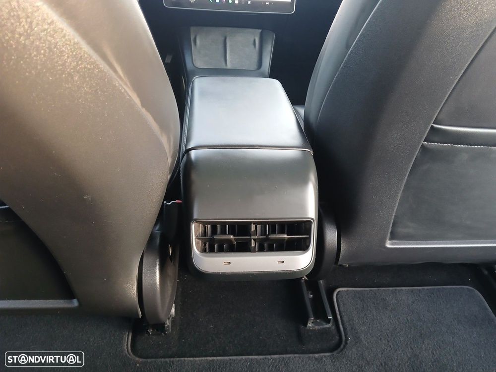 Tesla Model 3 - 14