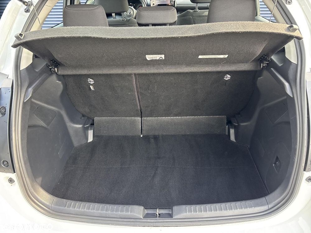Toyota Yaris - 20