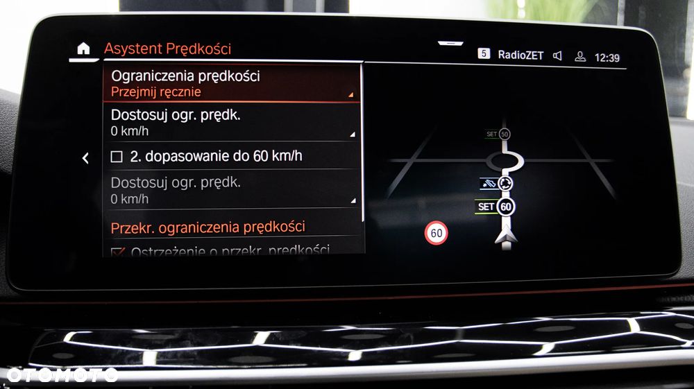 BMW Seria 5 520i mHEV - 27