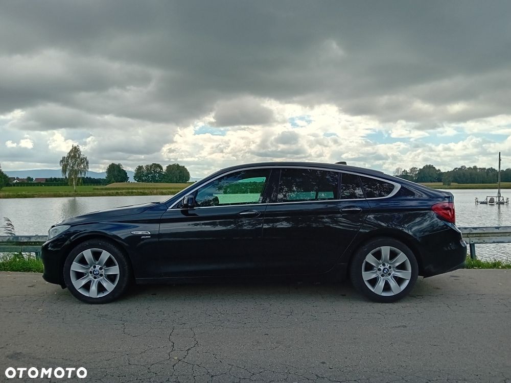BMW 5GT - 2