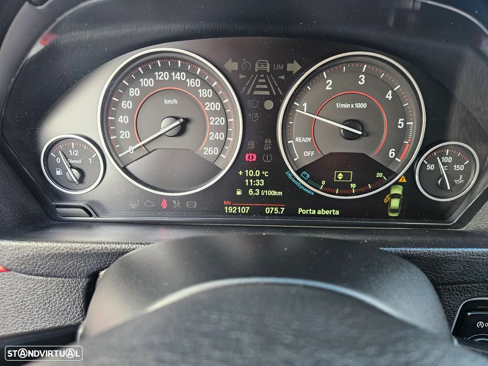 BMW 320 d Line Sport - 27