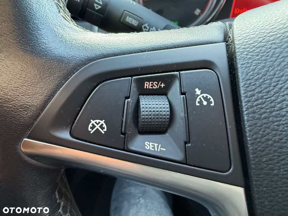 Opel Astra 1.4 T Cosmo - 21