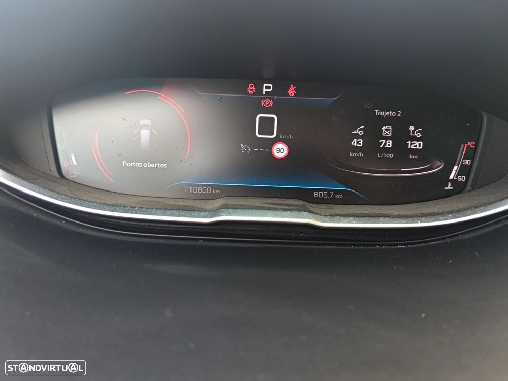 Peugeot 5008 1.5 BlueHDi Allure Pack EAT8 - 5