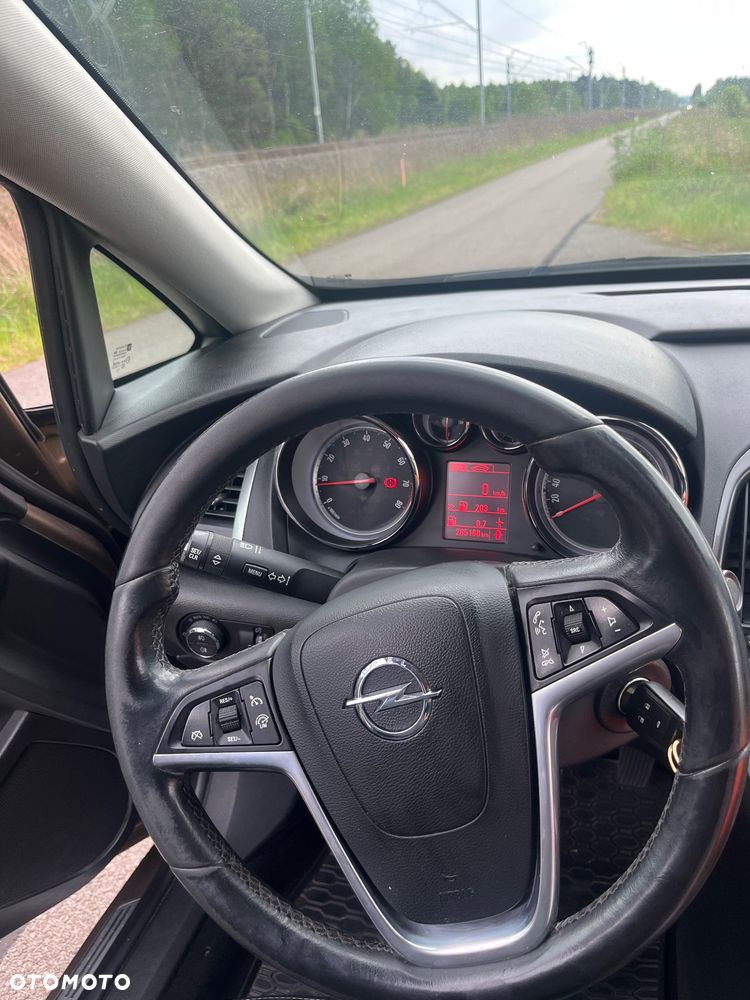 Opel Astra - 16