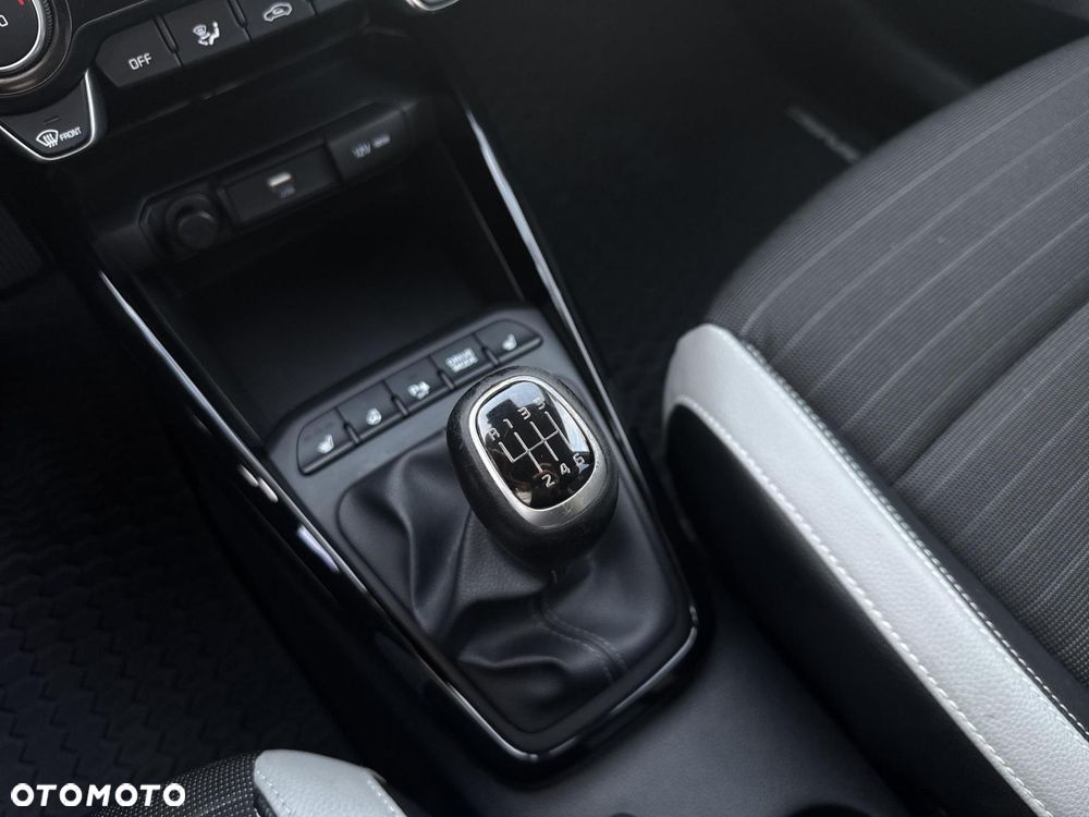 Kia Stonic 1.0 T-GDI MHEV L Business Line - 15