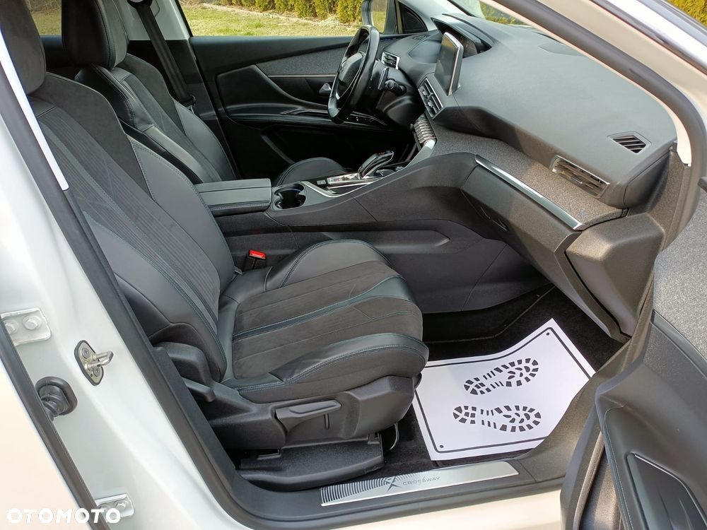 Peugeot 3008 1.2 PureTech GPF Crossway S&S EAT8 - 29