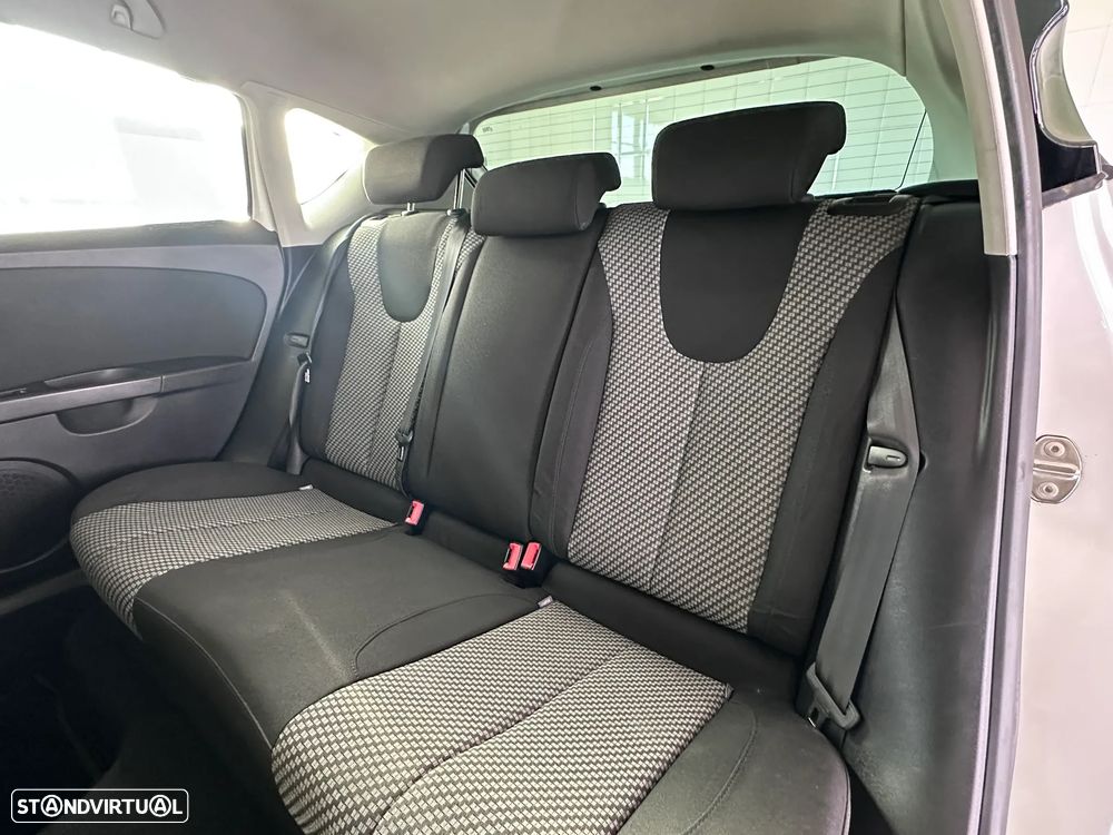 SEAT Leon 1.6 TDI E-Eco.Reference Start/Stop - 11