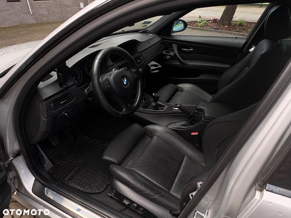 BMW Seria 3 325d - 6
