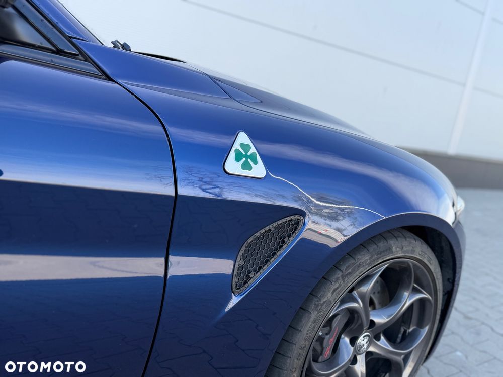 Alfa Romeo Giulia - 8