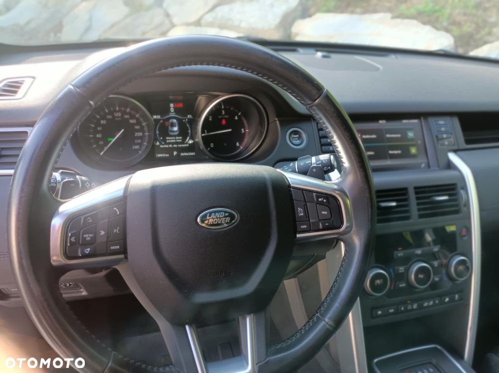 Land Rover Discovery Sport 2.0 TD4 HSE - 32