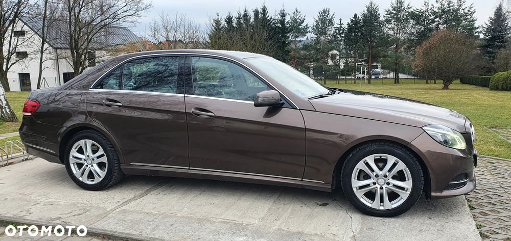 Mercedes-Benz Klasa E 220 CDI BlueEff Avantgarde - 9