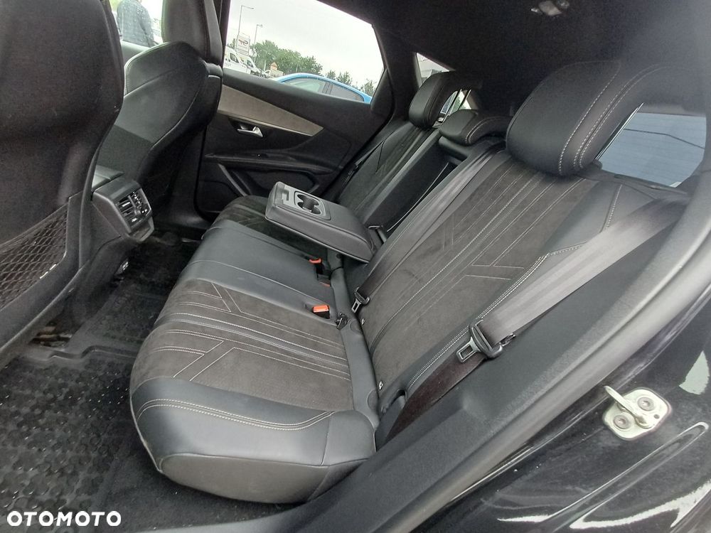 Peugeot 3008 1.6 PureTech GT S&S EAT8 - 31