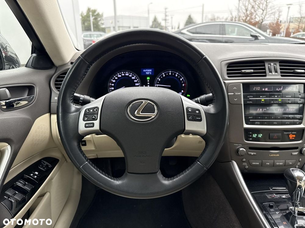 Lexus IS 250 Elegance - 16