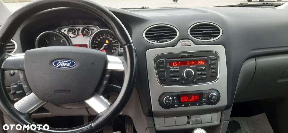 Ford Focus 1.6 TDCi Style - 21