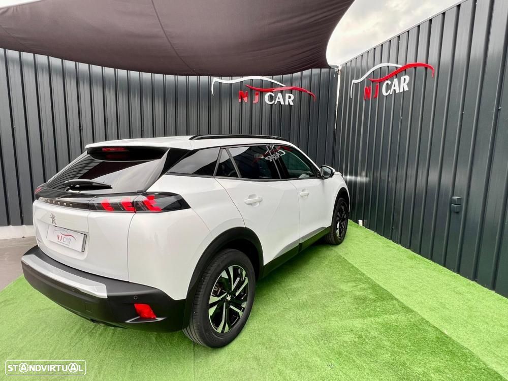 Peugeot 2008 1.2 PureTech Allure Pack - 4