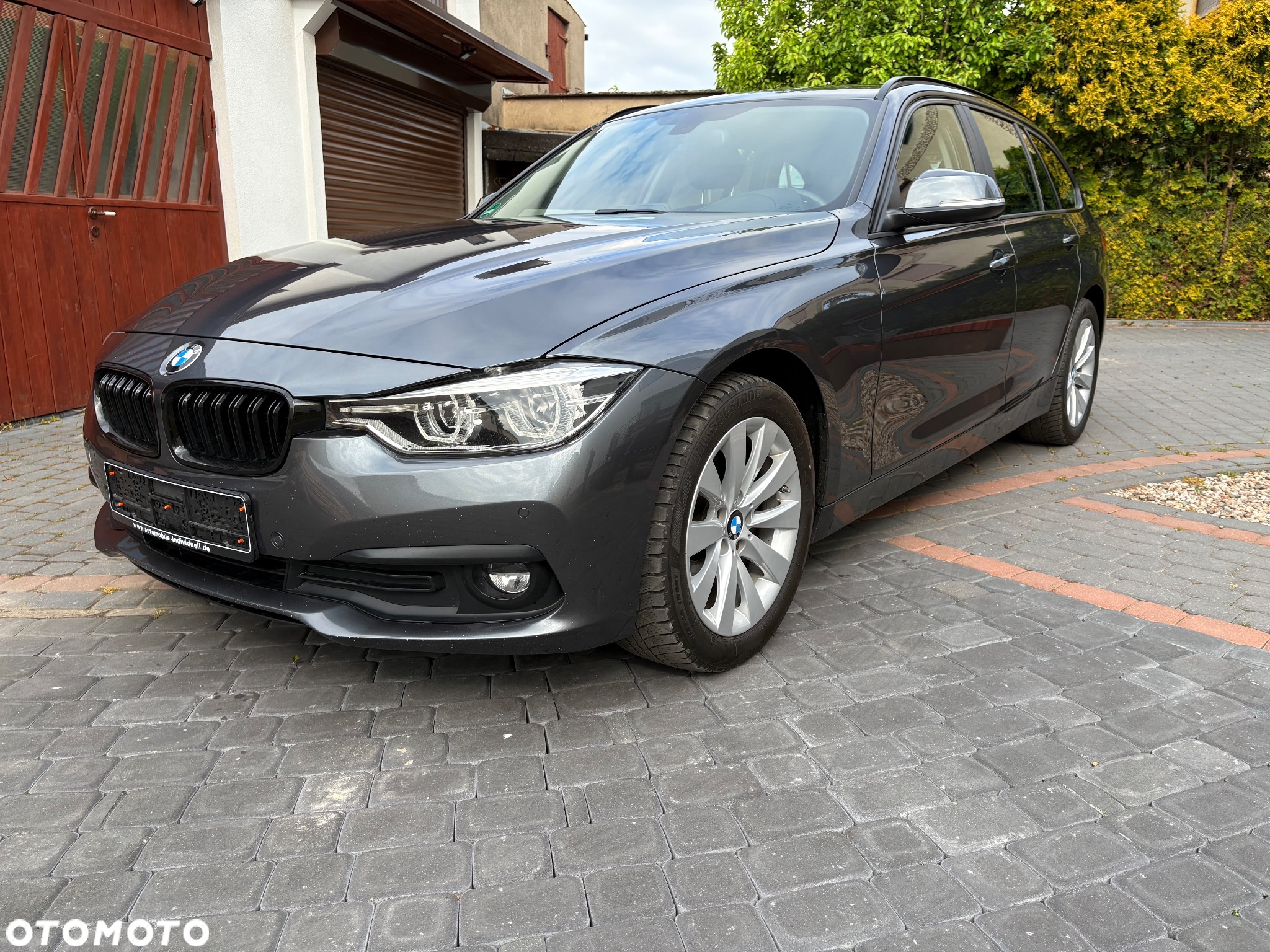 BMW Seria 3 318d Touring - 6