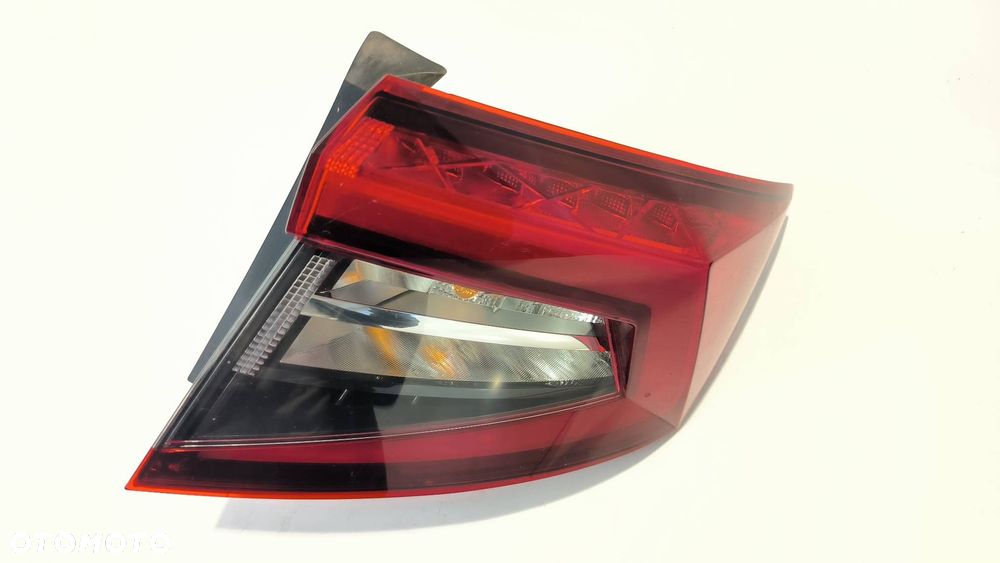 LAMPA PRAWA TYŁ SKODA KAROQ LIFT 57A945208 - 3