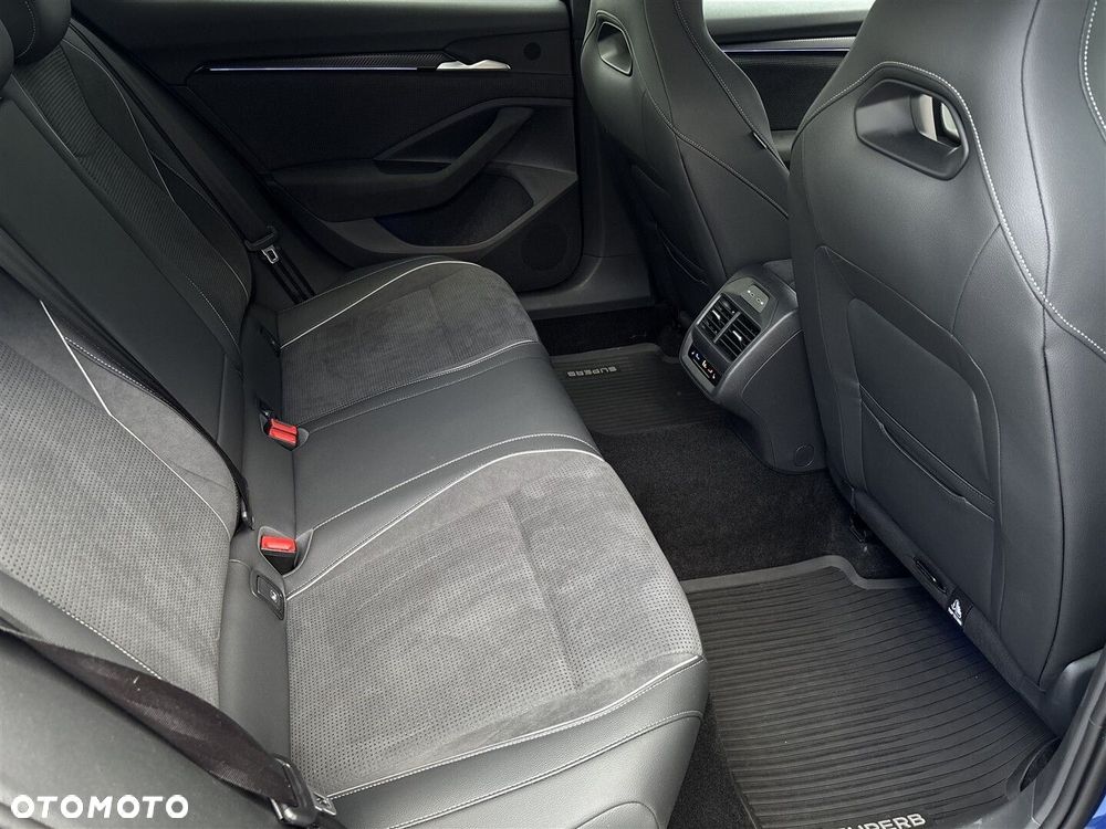 Skoda Superb 1.5 TSI Plug-in Hybrid Sportline DSG - 11