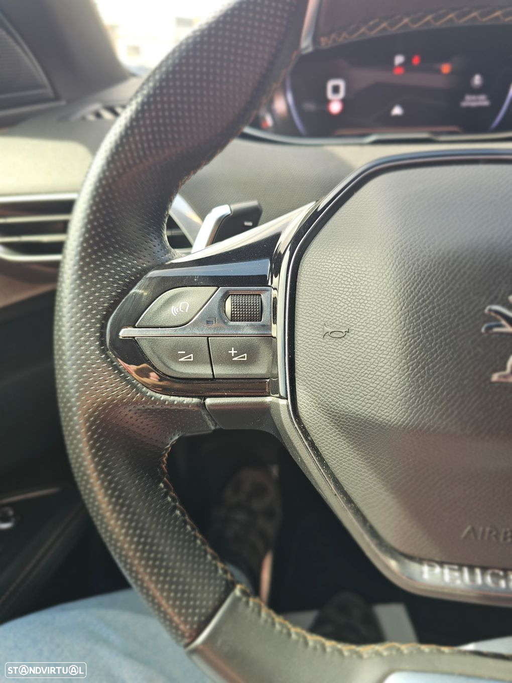 Peugeot 5008 1.5 BlueHDi GT EAT8 - 17