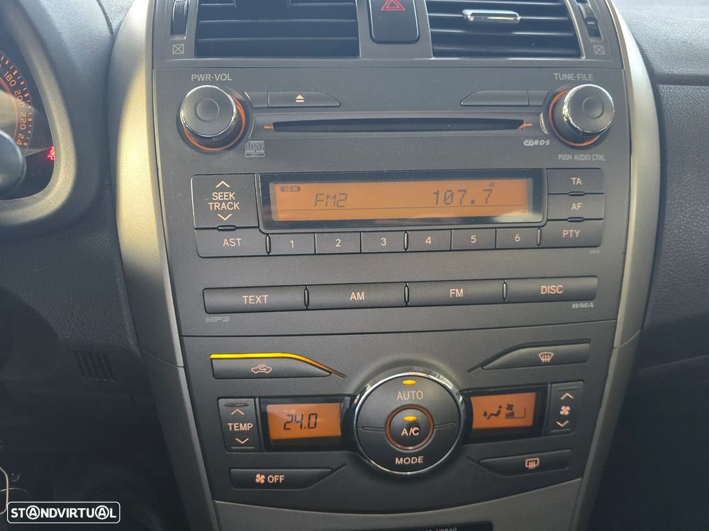Toyota Corolla 1.4 D-4D - 7