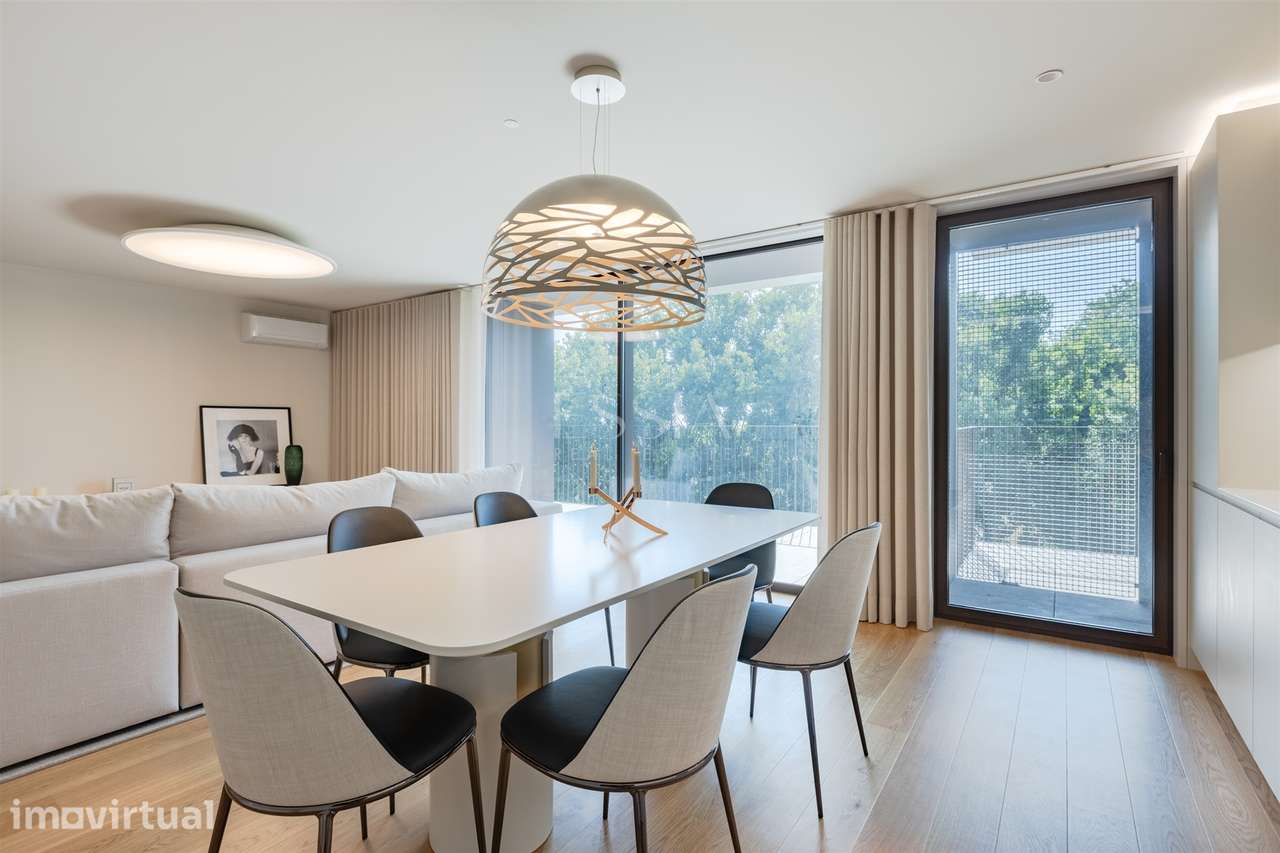 Apartamento T3 com Varanda com Vistas Rio e Mar - Grande imagem: 4/31