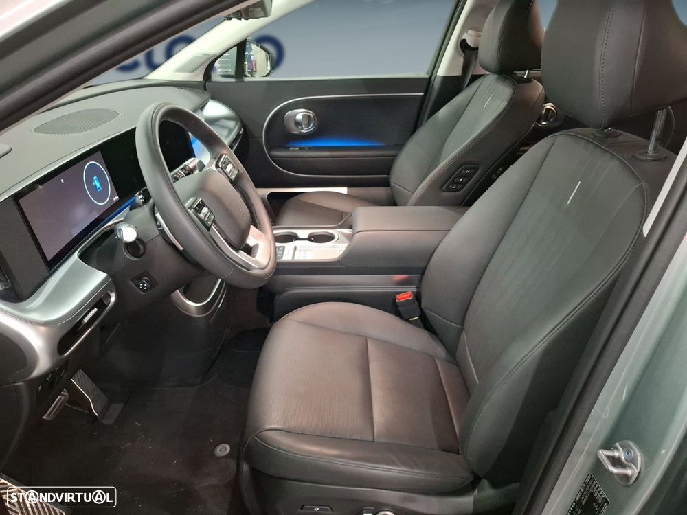 Hyundai Ioniq 9 110.3 kWh Calligraphy - 10