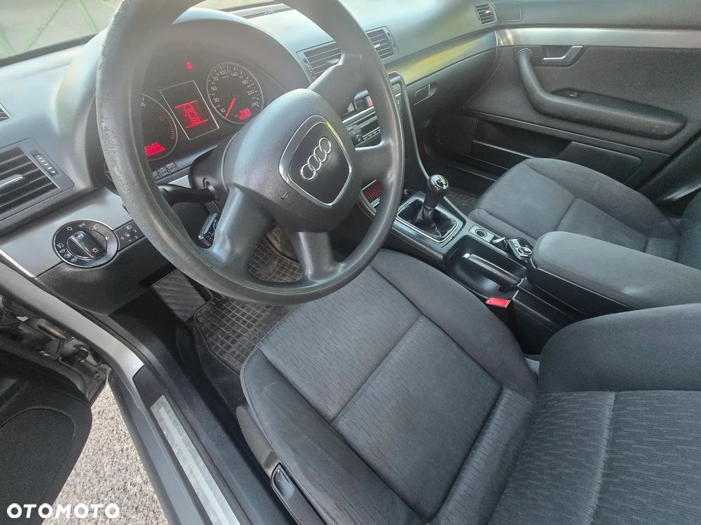 Audi A4 Avant 2.0 TDI - 5