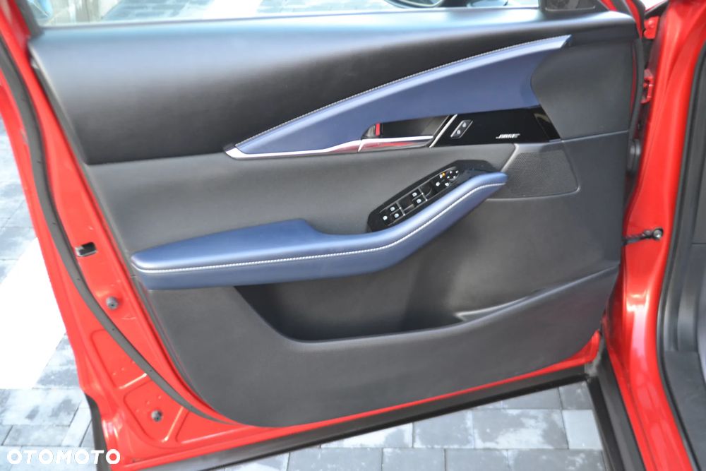 Mazda CX-30 2.0 mHEV Hikari 2WD - 27