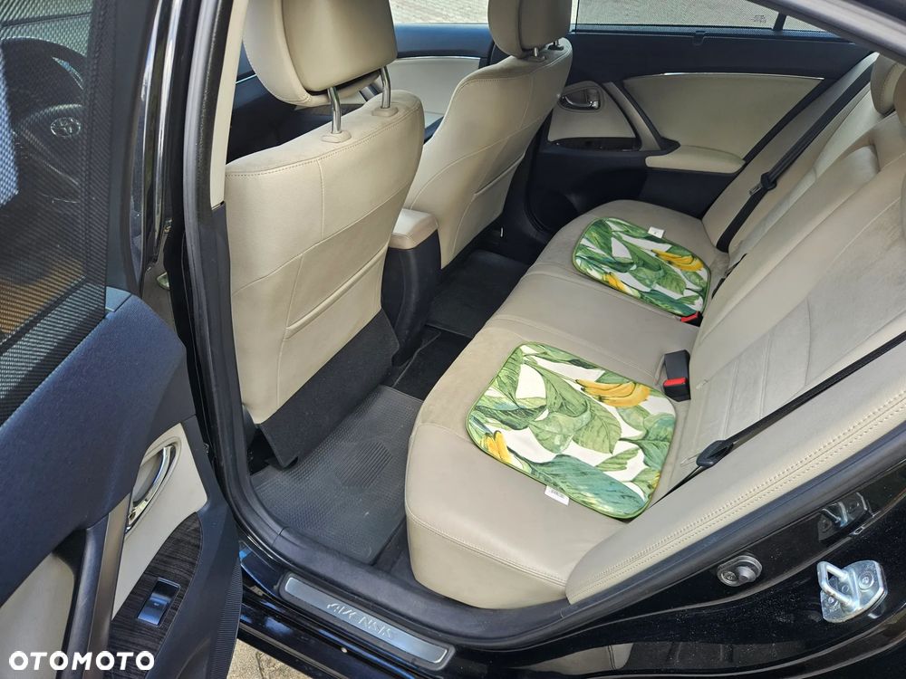 Toyota Avensis 1.8 Premium MS - 14