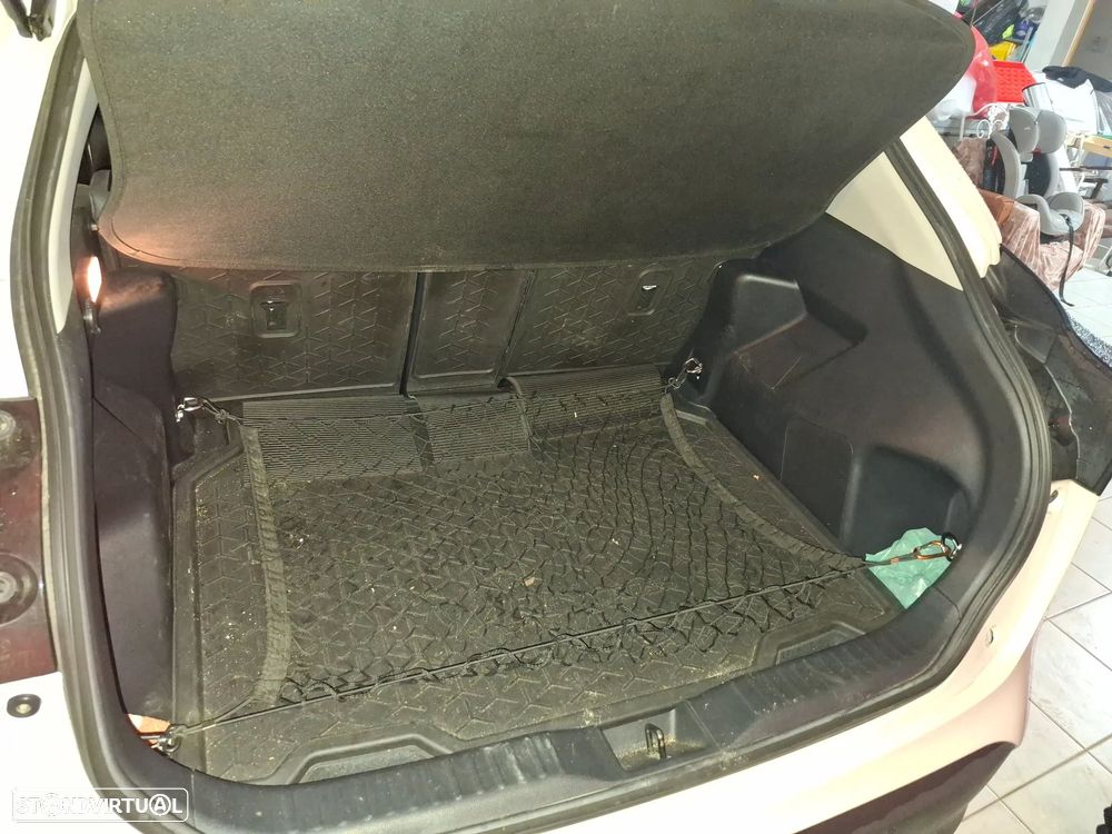 Toyota Yaris Cross 1.5 HDF Luxury - 8