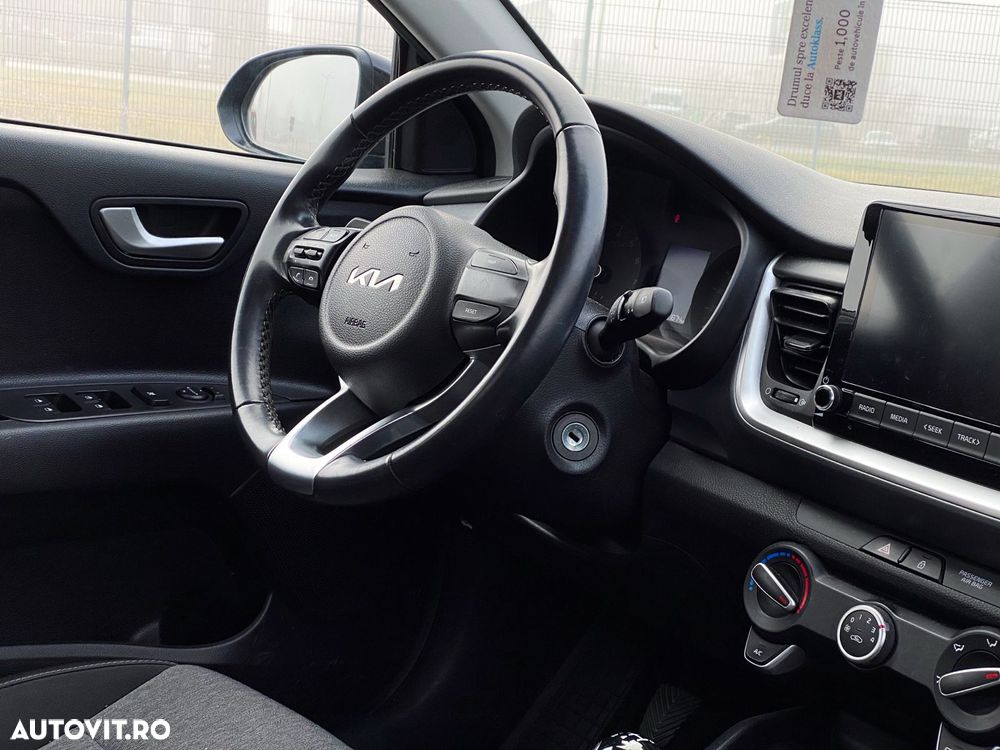 Kia Stonic 1.2 MPI 5MT Urban - 19