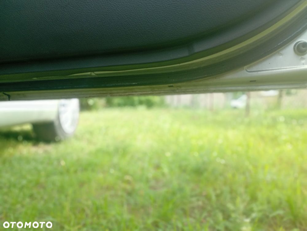 Toyota Corolla Verso 2.2 D-4D Sol 7os - 9
