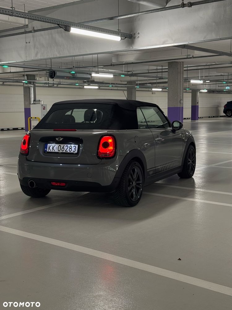 MINI Cooper Sidewalk - 4