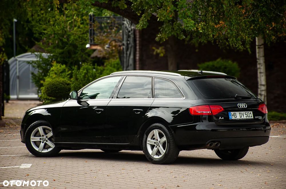 Audi A4 Avant 2.0 TDI DPF quattro Ambition - 12