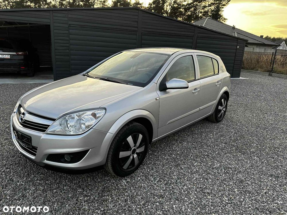 Opel Astra 1.6 NAVI - 2