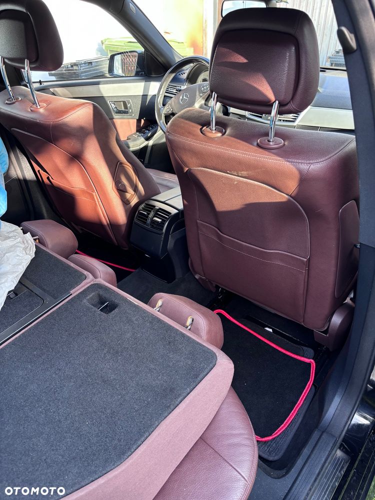 Mercedes-Benz Klasa E 220 CDI DPF BlueEFFICIENCY Automatik - 13