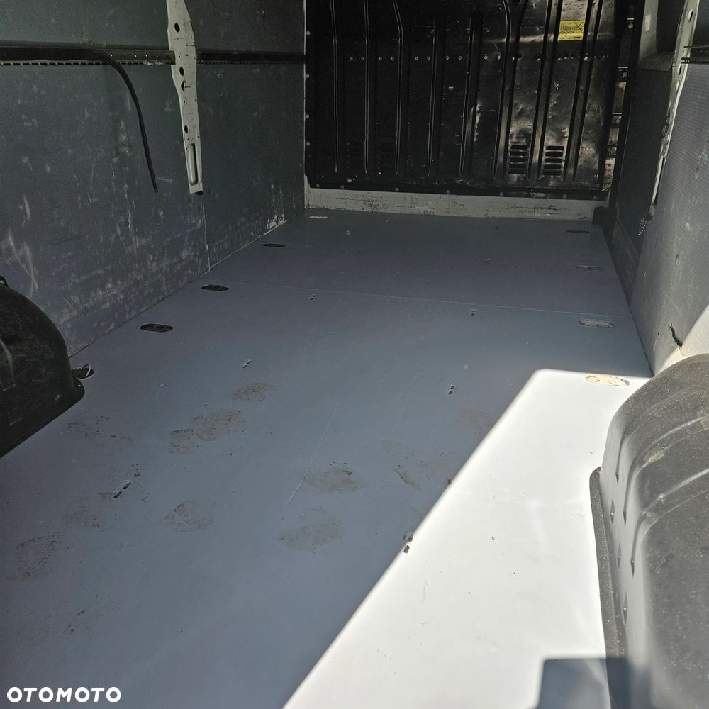 Renault Master - 13
