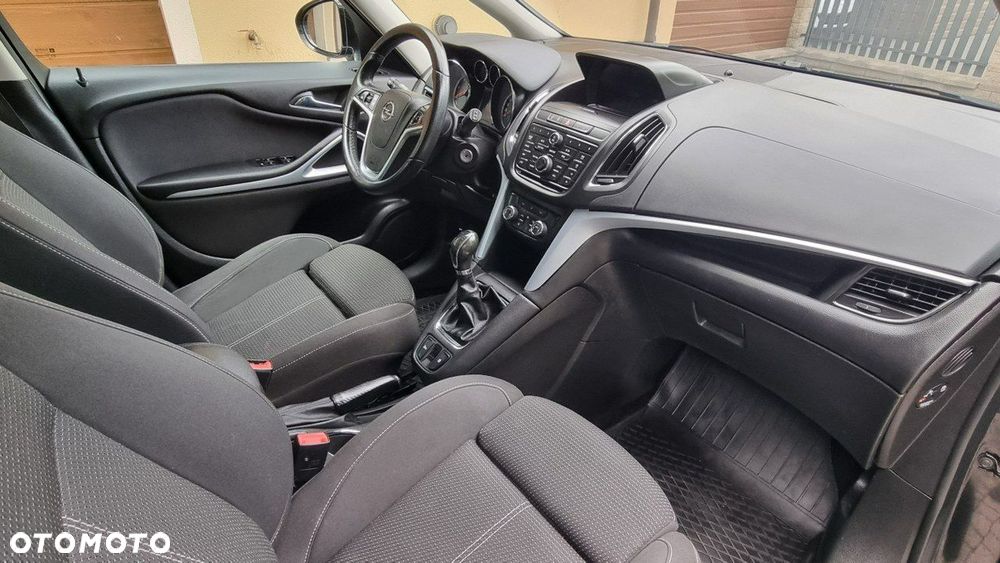Opel Zafira - 13