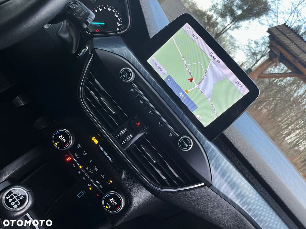 Ford Focus 1.0 EcoBoost Hybrid ACTIVE X - 33