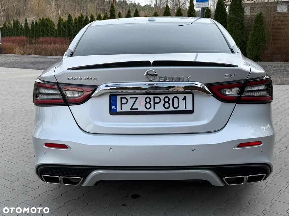 Nissan Maxima - 9