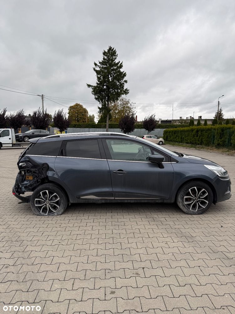 Renault Clio - 7