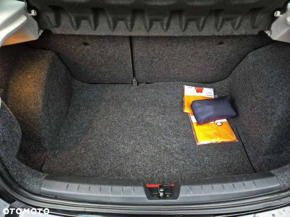 Seat Ibiza 1.4 16V Reference - 5