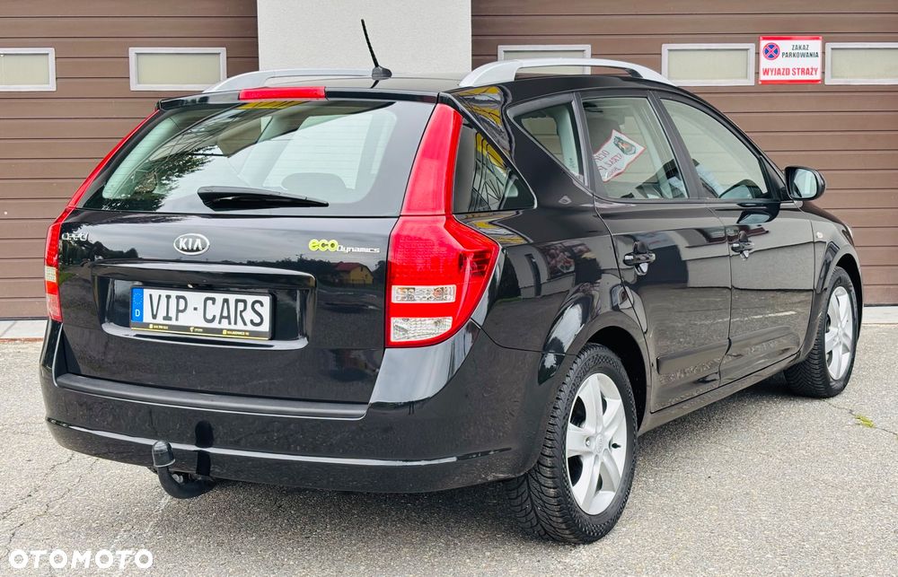Kia Ceed - 7