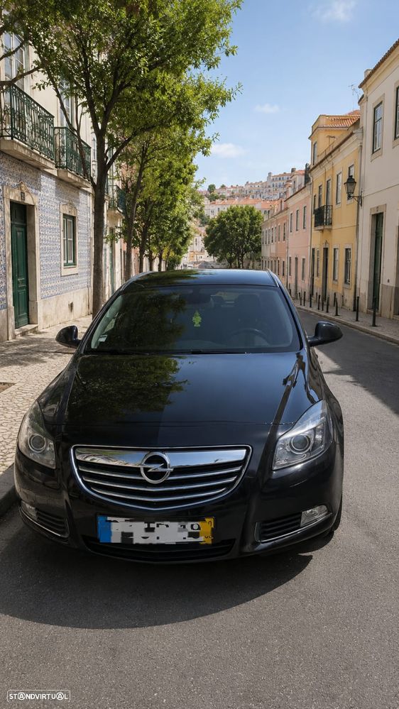 Opel Insignia - 1
