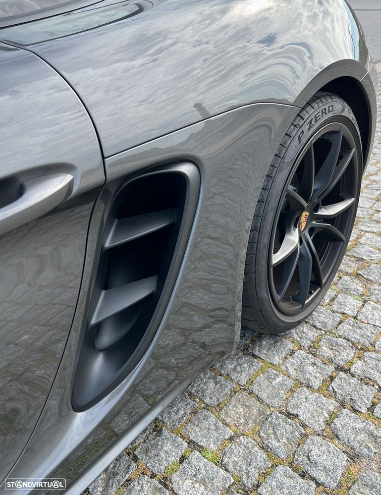Porsche 718 Cayman 2.0 PDK - 32