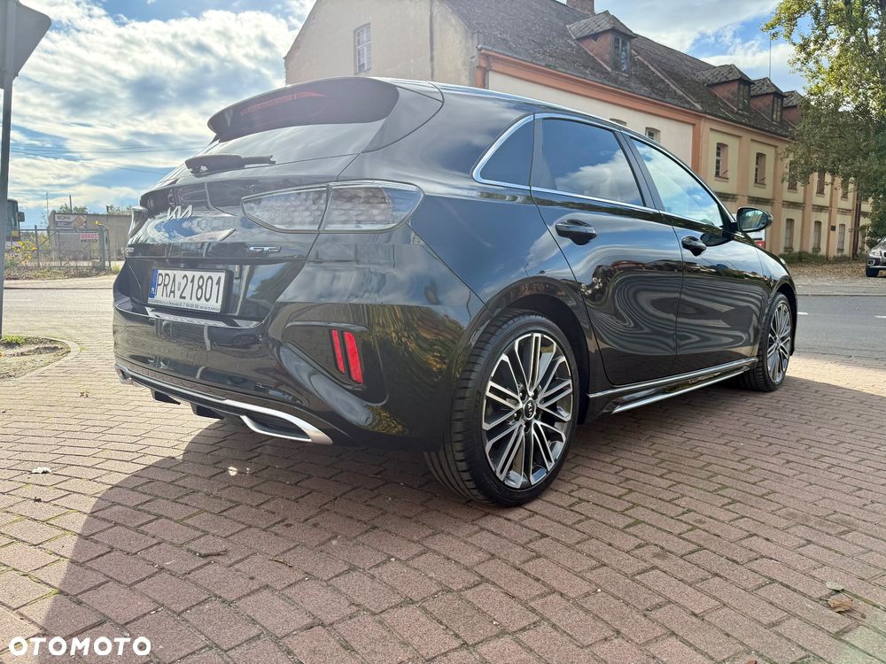 Kia Ceed 1.5 T-GDI OPF GT Line - 33